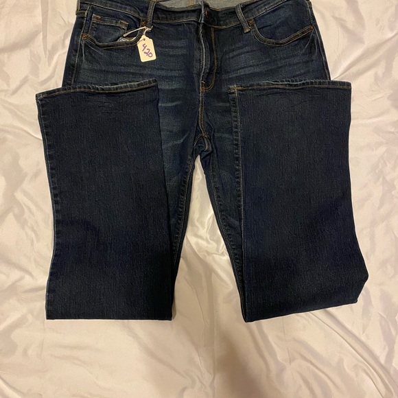 EUC Old Navy Original denim jeans. Size 10. - Picture 3 of 9
